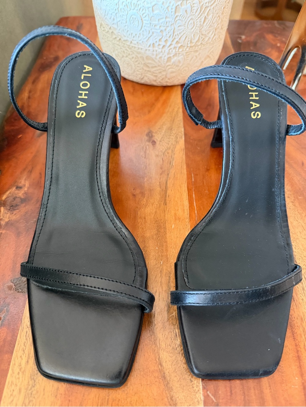 ALOHAS Black Square-Toe Strap Heels